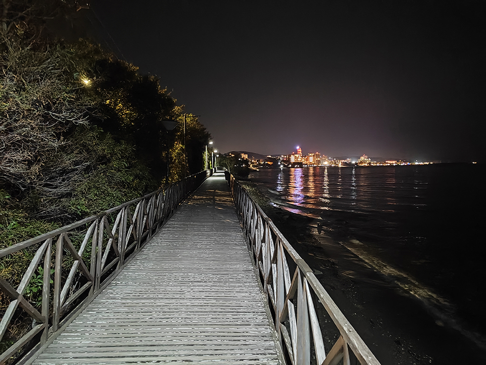 Вечерняя прогулка